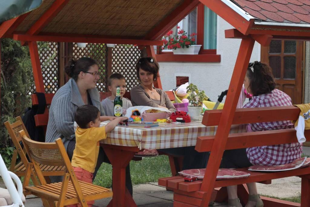 Balla Mama, Hajdúszoboszló Esterno foto